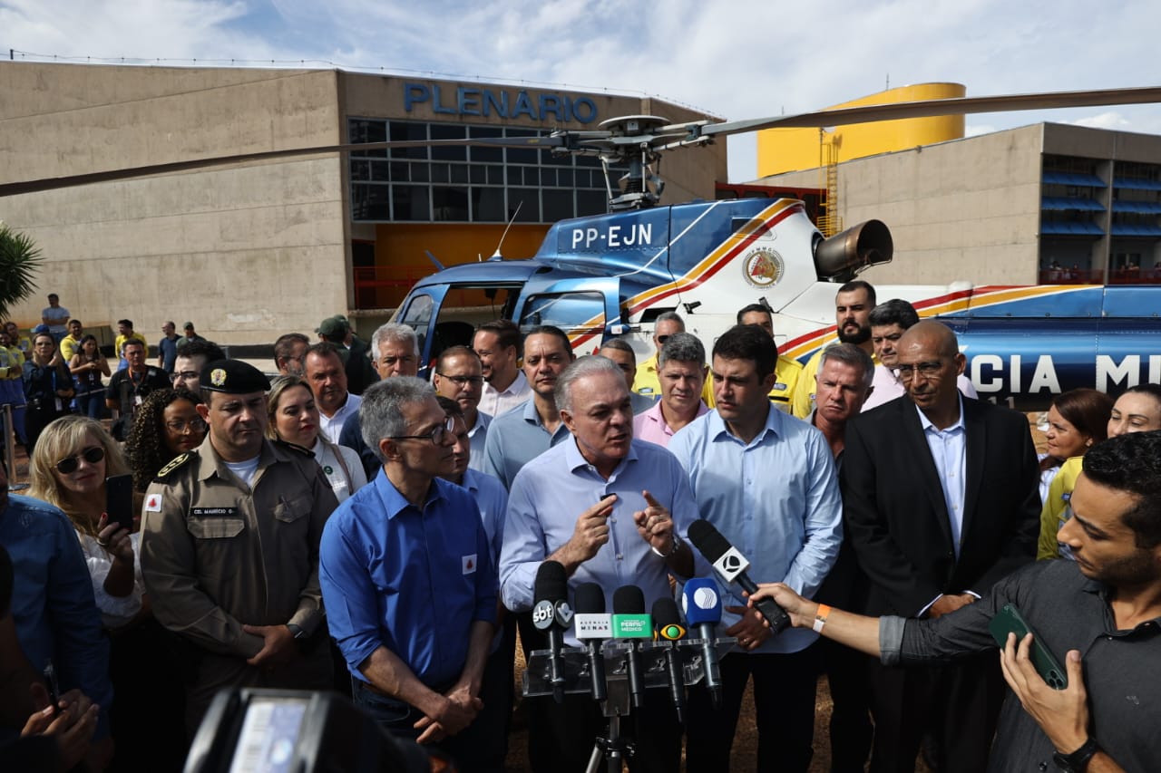 Prefeito apresenta novo serviço médico aéreo em Uberlândia