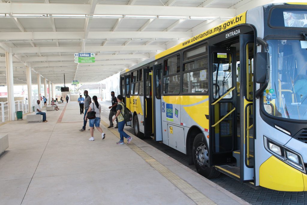Prefeitura prorroga até 9 de maio prazo para beneficiários utilizarem passe escolar